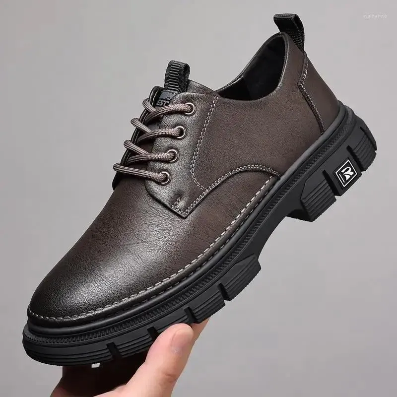 Kleiderschuhe Party Männer Britisch koreanischer Jugendanzug Vintage Black Business Formal tragen lässige runde Zehenmänner