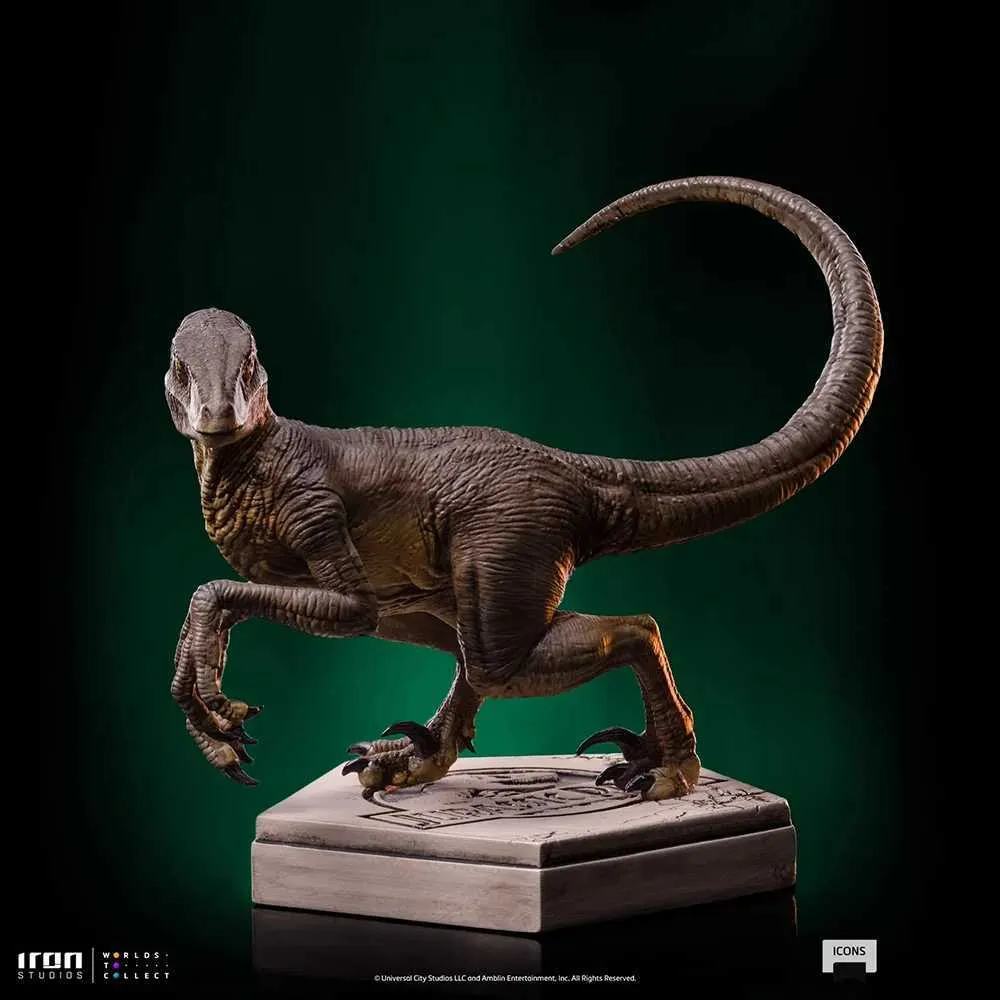 Other Toys Iron Studios Jurassic Dinosaur Velociraptor UNIVJP75222-IC Statue Limited Edition Picture Model Toy Scene Decoration GiftL240502