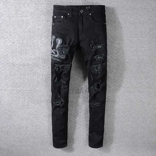 Jeans masculins American Street Style Fashion Mens Jeans Slim Fit Snake Embroderie Punk Ripped Designer Streetwear Hip Hop18p96