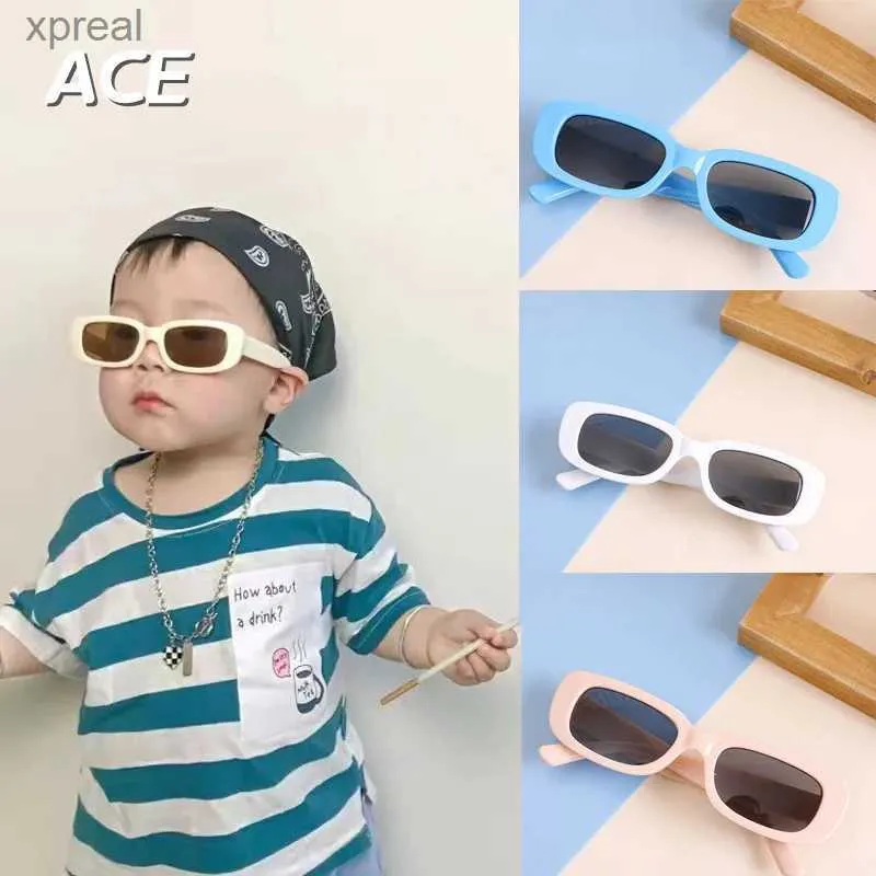 Lunettes de soleil Small Rectangular Childrens Lunettes de soleil pour garçons et filles Cadre carrée des lunettes de soleil pour les enfants et les bébés Summer UV400 Protection pour les cheveux de Sol Baby WX