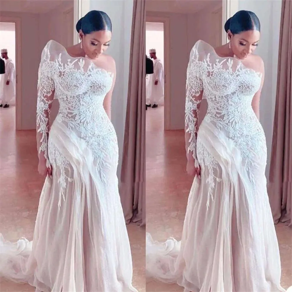 Meerjungfrau Brautkleid Designer Hochzeit Spitzenkleider applizierte maßgeschneiderte Plus -Größe eine Schulter Langarm Tüll Sweep -Zug Vestido de Novia
