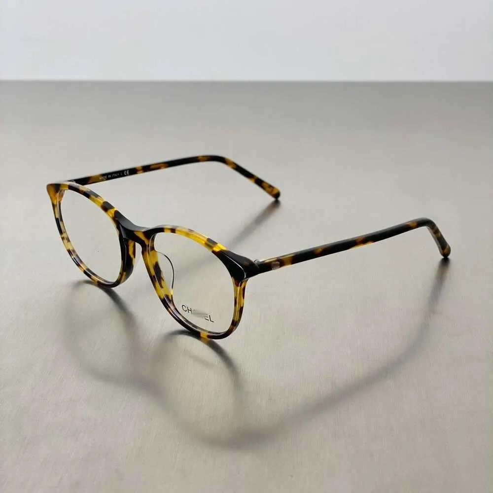 Cha Myopia Lunettes personnalisées Femmes 3282 Hawksbill Color Eyeglass Cadre pour les femmes peut être assorti avec des lentilles plates de couleur du nombre de hauteur avec boîte d'origine