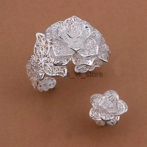 Bröllopsmycken uppsättningar 925 Sterling Silver Wedding Charm utsökta ihåliga stora blommelband Ring Fashion Jewelry Set S449 H240504