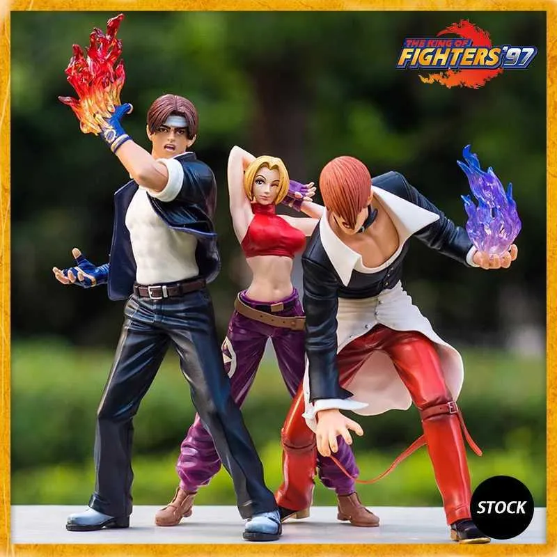 Figures de jouets d'action Le roi des combattants figures iori yagami figures animées kyo kusanagi gk statue figurine 20cm pvc modèle poupée collectionnet jouet gif t240506