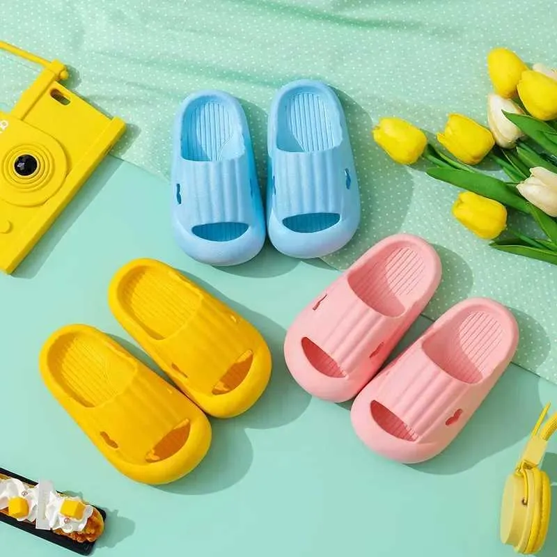 Slipper Children garçons filles Slippers Summer Toddler Flip Flips Soft Bottom Baby Baby Baby Beach Slide Sandals Eva Kids Chaussures