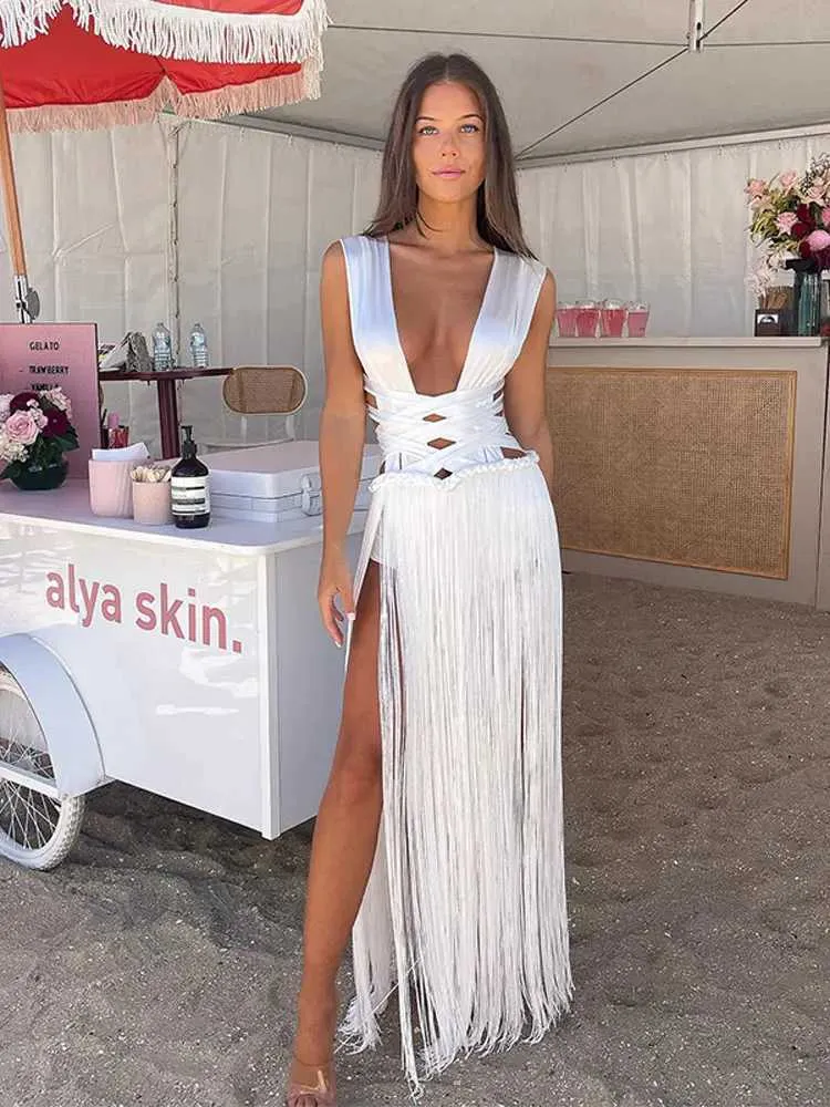 Urban Sexy Dresses Women Sexy Bandage Tassel Maxi Dress Elegant Slim Dp V Neck Slveless Party Robes 2024 Summer Lady Nightclub Beach Vestidos T240507