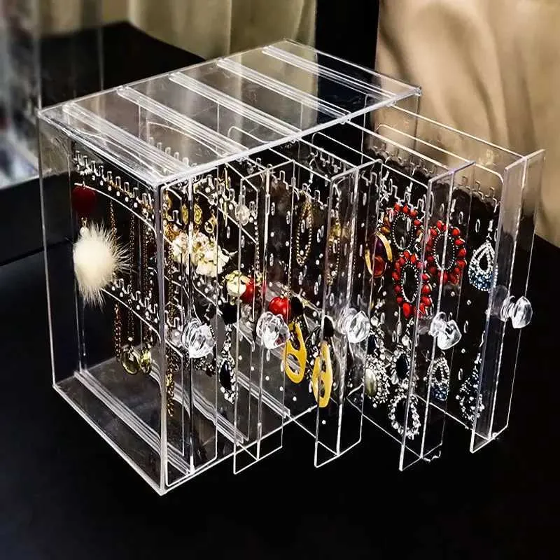 Ювелирные ювелирные подставки пластиковые ящики для ювелирных изделий для хранения бокс -серьги организатор женский ожерелье прозрачный дисплей аксессуары для дисплея Q240506