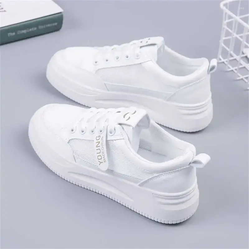 Buty swobodne 38-39 Numer 37 Sneakers Kobiety Kolory Wulkanize modele panie białe trenerzy sport 2024 Ternis Cute Dropshiping