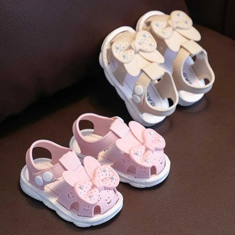 Slipper neuer Sommer im Alter von 0 bis 3 süßen Bug-Strass-Babyschuhen für Mädchen nicht rutschfestes Soft-Soled-Kinder Kleinkind Kinder Sandalen mit bedeckten Zehen