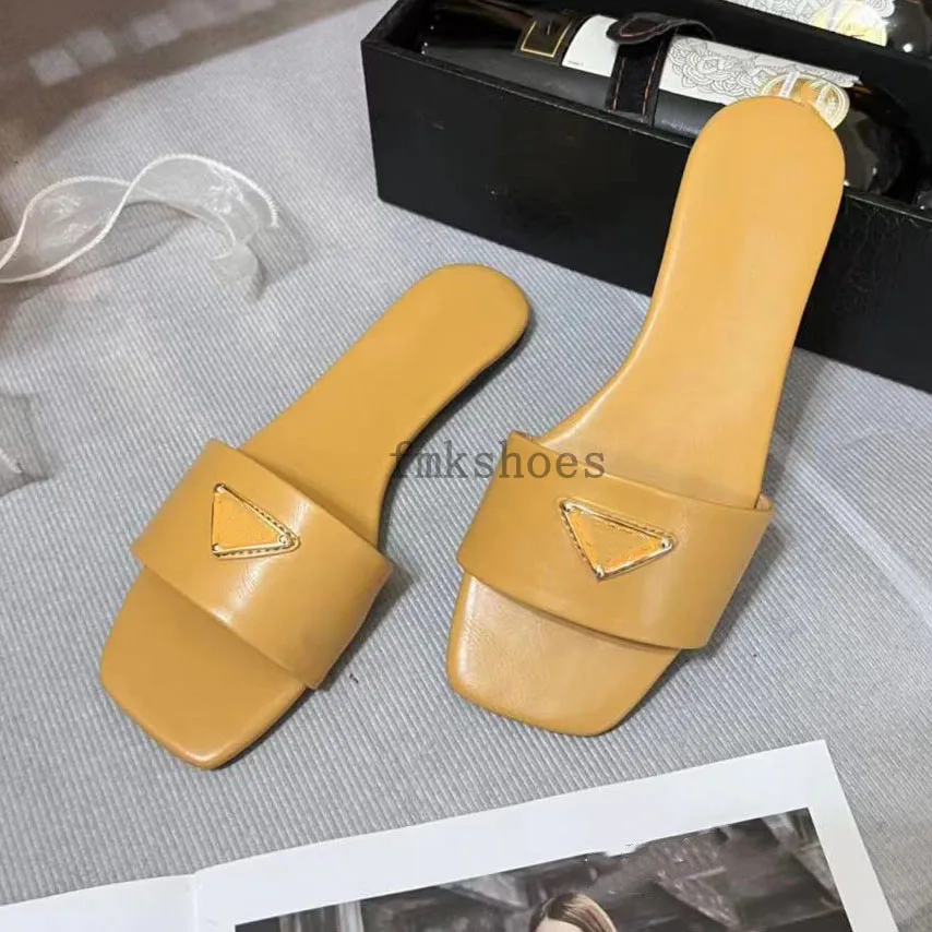 Женские дизайнерские тапочки дизайнерские сандалии дизайнерские обувь плоские скользящие шлепанцы летние подлинные треугольники кожа