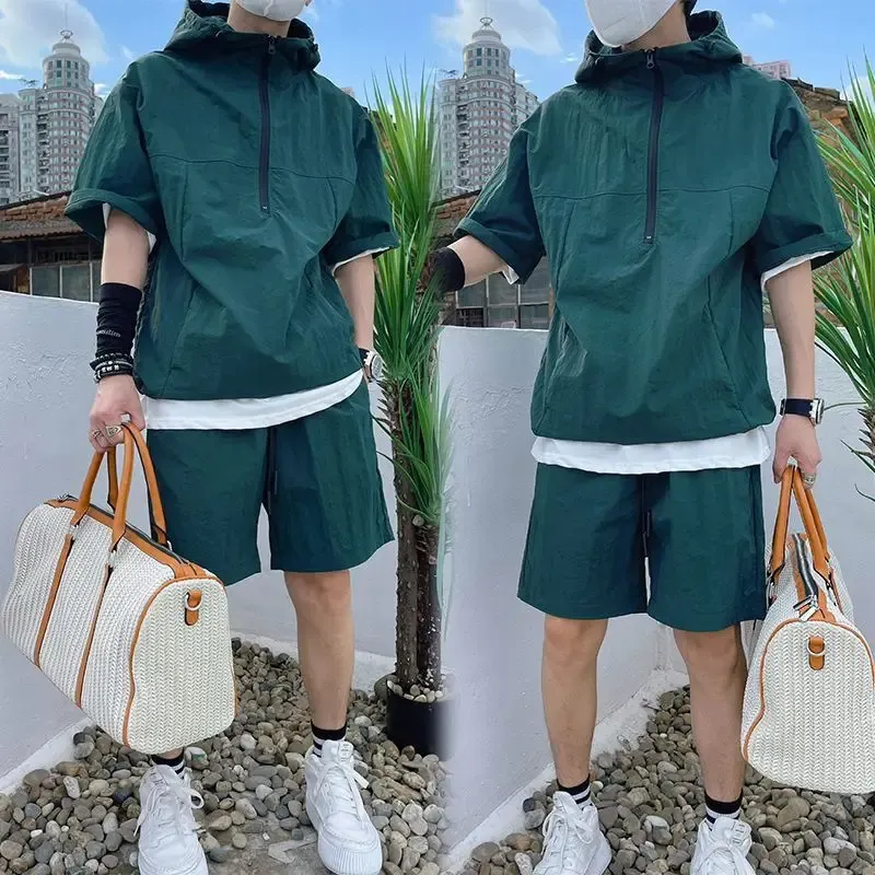 Summer Cargo Style Set Mens Casual Capuz Capuz Solles curtas Camiseta shorts soltos moda moda de alta qualidade Bela Sweetshirt Suit 240416