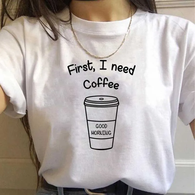 Kvinnors t-shirt kvinnors korta SLE o-hals t-shirt casual fe tops Först jag behöver kaffe tryckt plus size Summer D240507