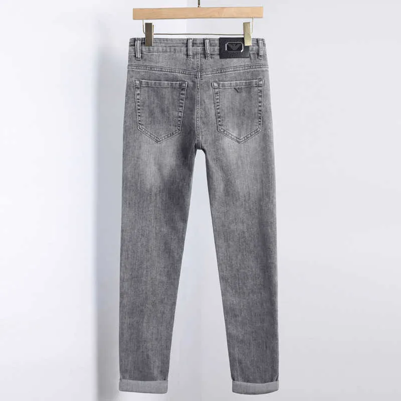 Jeans versáteis cinza para homens 2024 Marca de moda européia elástico de luxo de luxo de luxo de luxo de alta qualidade estilo longo