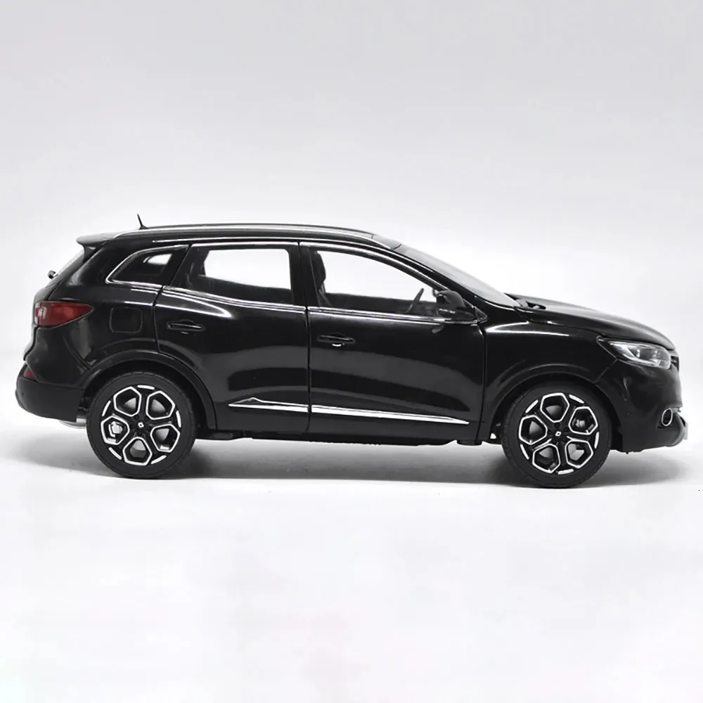 DHgate.com:1:18 Renault Kadjar Alloy Car Model: Off-Road