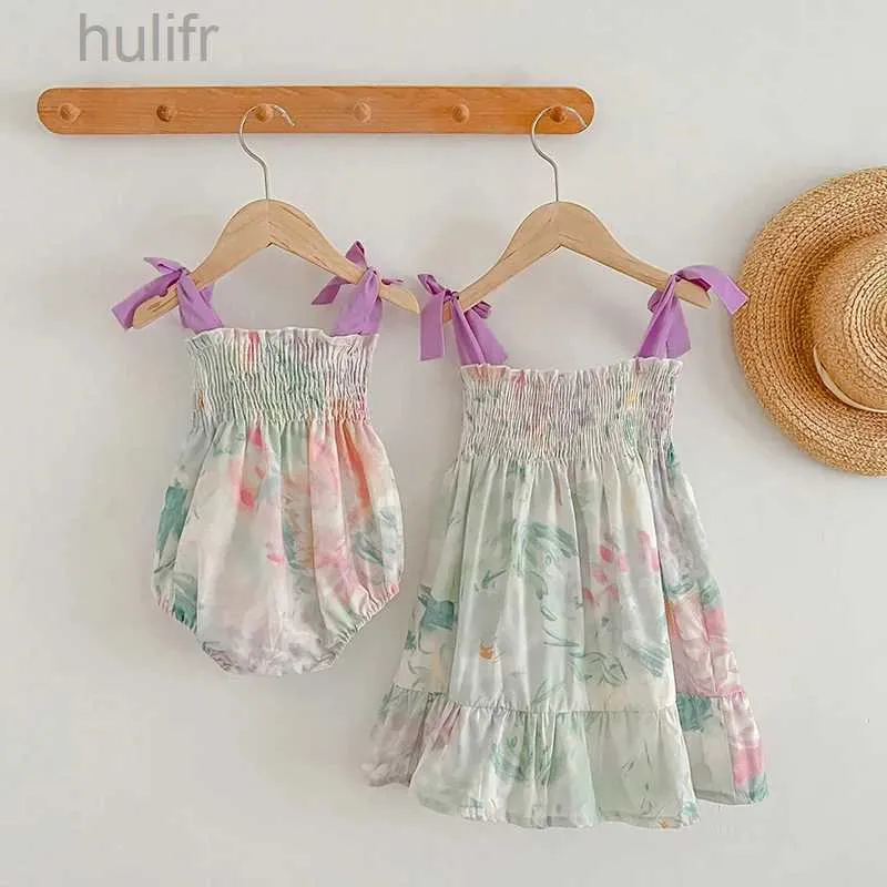 Famille Matching Tenues Summer NOUVEAUX filles vêtements de vêtements filles robe bébé sling sling smocking stitch princess girl robe Family Matching soeur tenue d240507