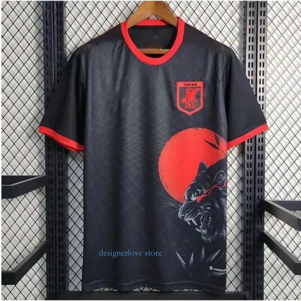 Men de survêtement Hommes Japon Shirts de foot