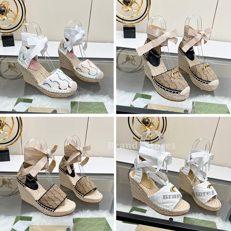 Designer Dames Wedge Fisherman Sandalen Stro-sandalen met platforms Luxe dia's Hoogwaardige Bimetal Buckle Bemle Strap Casual Fashion Sandals met doos 35-42