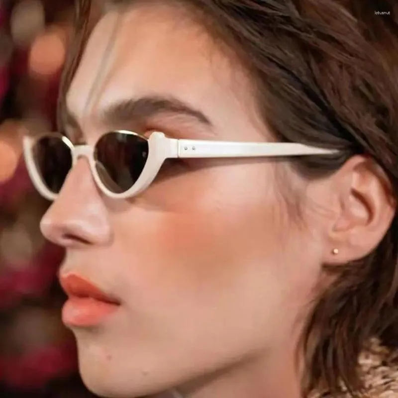 Sunglasses 1PC Vintage Small Half-frame Cat Eye For Women Men Trendy Y2K Style Sun Glasses Retro Fashion Shades Eyewear