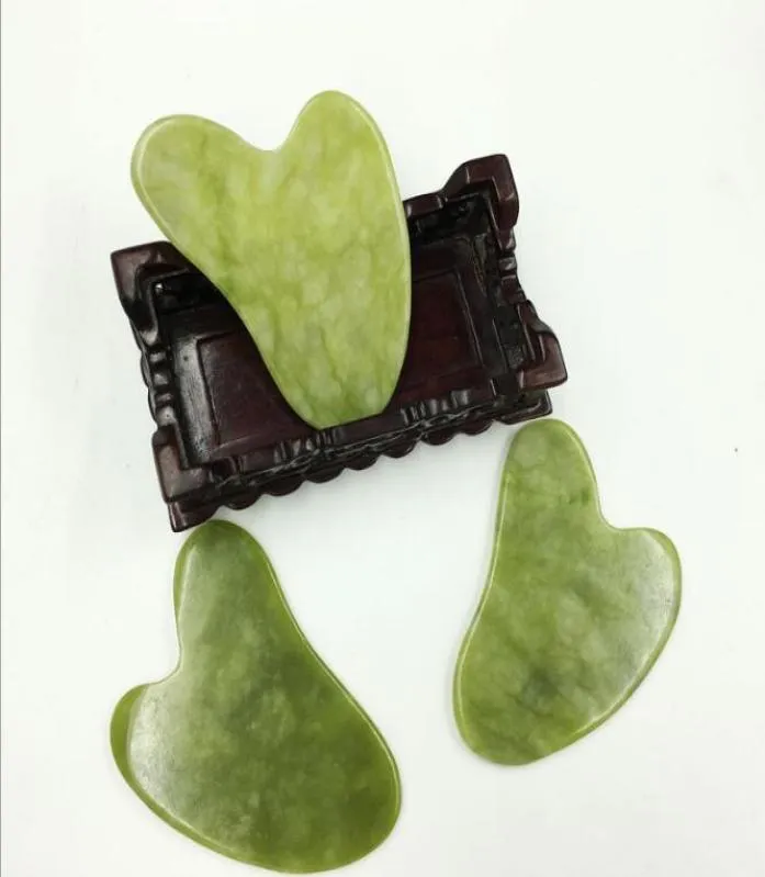 100pcs heart shape Natural xiuyan stone jade Guasha gua sha Board massager for scrapping therapy jade roller1883192
