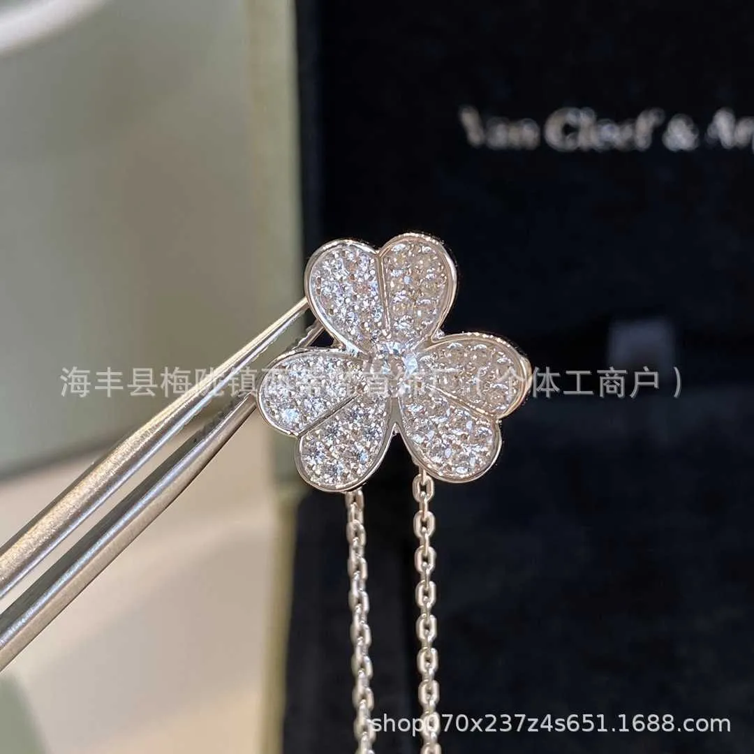 Fashion Van Lucky Diamond Clover Kolye Kadınlar için 925 Gümüş Tam Hassas Petal Kolye Logo ile Yaka Zinciri