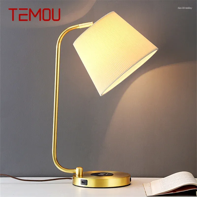 Lampy stołowe Temou nordycka mosiężna lampa nowoczesna prostota salonu sypialnia badanie LED LED Oryginalność Light