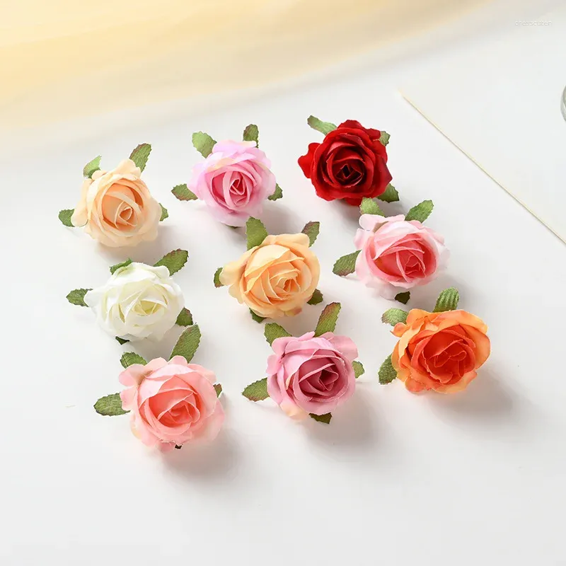 Kwiaty dekoracyjne 40pcs 4 cm Mini Rose sztuczne głowy do wystroju domu dekoracje ślubne ogrodowe Fałszywe akcesoria rzemieślnicze