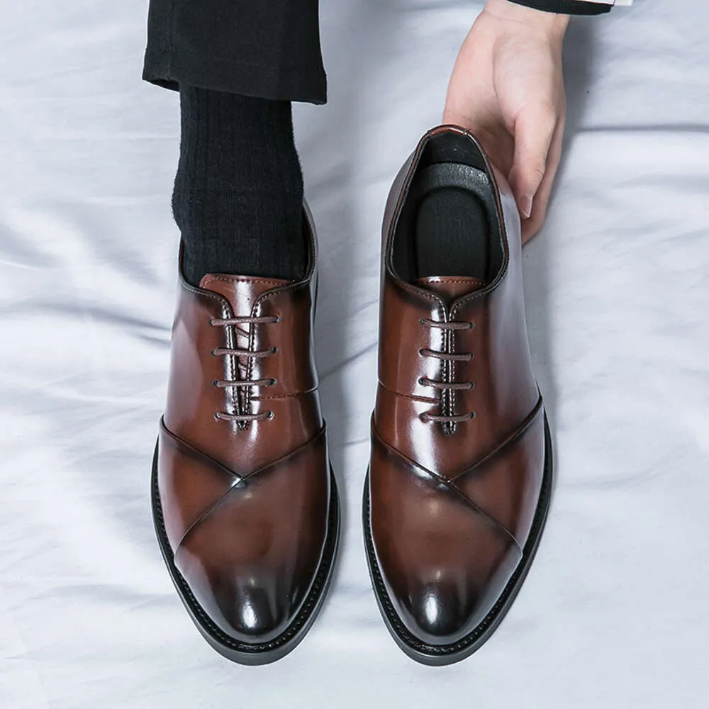 Nieuwe heren origineel design mode oxford voor zakelijke jurk veter puntig kantoor lederen elegante mannelijke schoenen