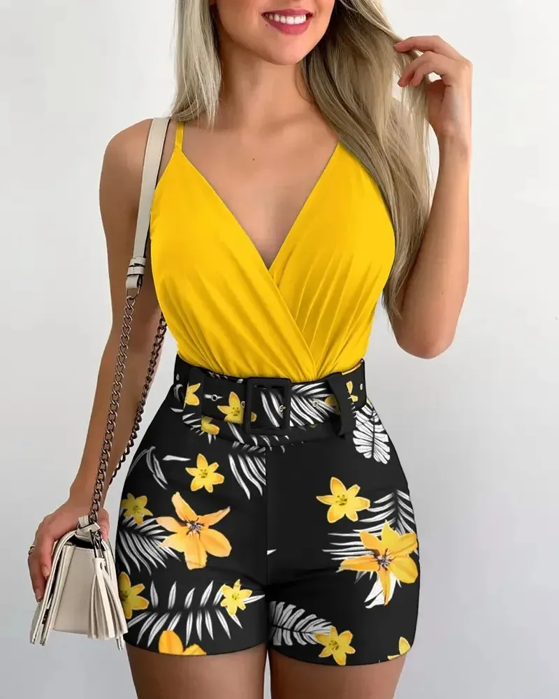 Womens Two-piece Beach Fashion Summer Suit Sexy Slim Short Top Shorts Printing Casual Suspenders Package Hips 2 Piece Set 240506