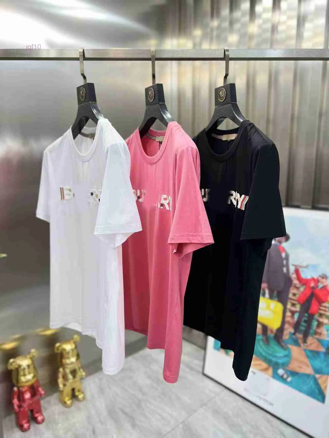 Mens Casual Summer T-shirts Luxurious Embroidered Layered Letters Mens and Womens Fashionable Couple Trend Street S0MV