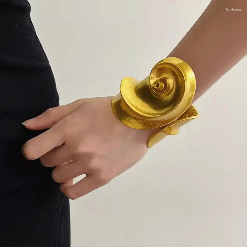 Bangle overdreven metaal onregelmatige spiraalvormige draaikolk geometrische verstelbare armbandbanden voor vrouwen meisjes vintage zware sieraden geschenken