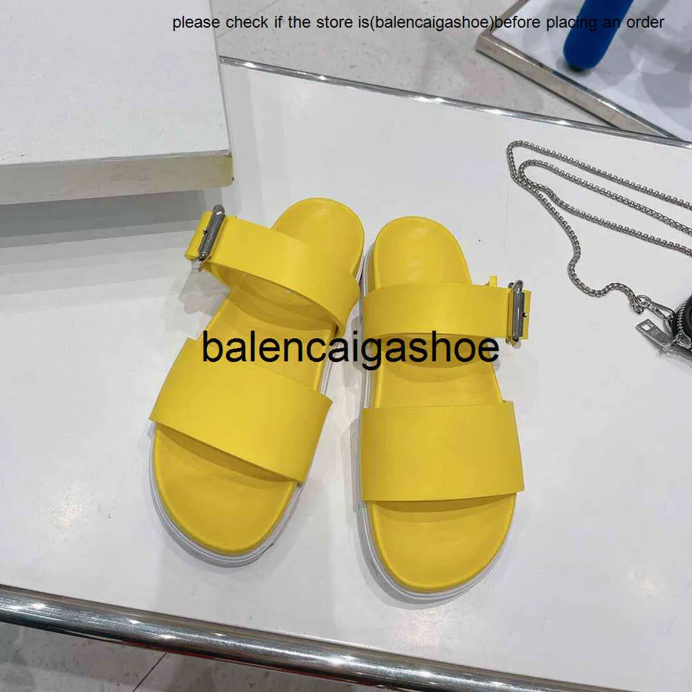 Pradshoes Beach Classic Designer Prades Slippersフラットフリップフロップ女性サンダルスリッパデザイナーサマーレディース漫画ビッグヘッドショッピングレジャーバス