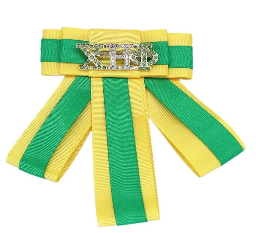 Pins Spettame fatta a mano Elegante nodo di prua giallo verde Xho Etichetta Greek Soroor Bows Tie Chi Eta Phi Collar Jewelry1702665