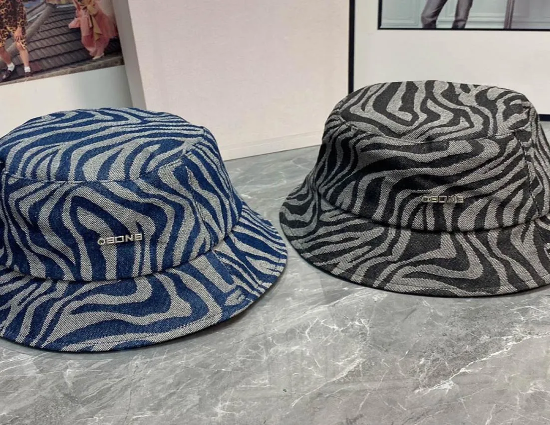 Stylish Street Bucket Hat Designer Stingy Brim Hats for Men Woman Casual Caps 2 Colors2022796