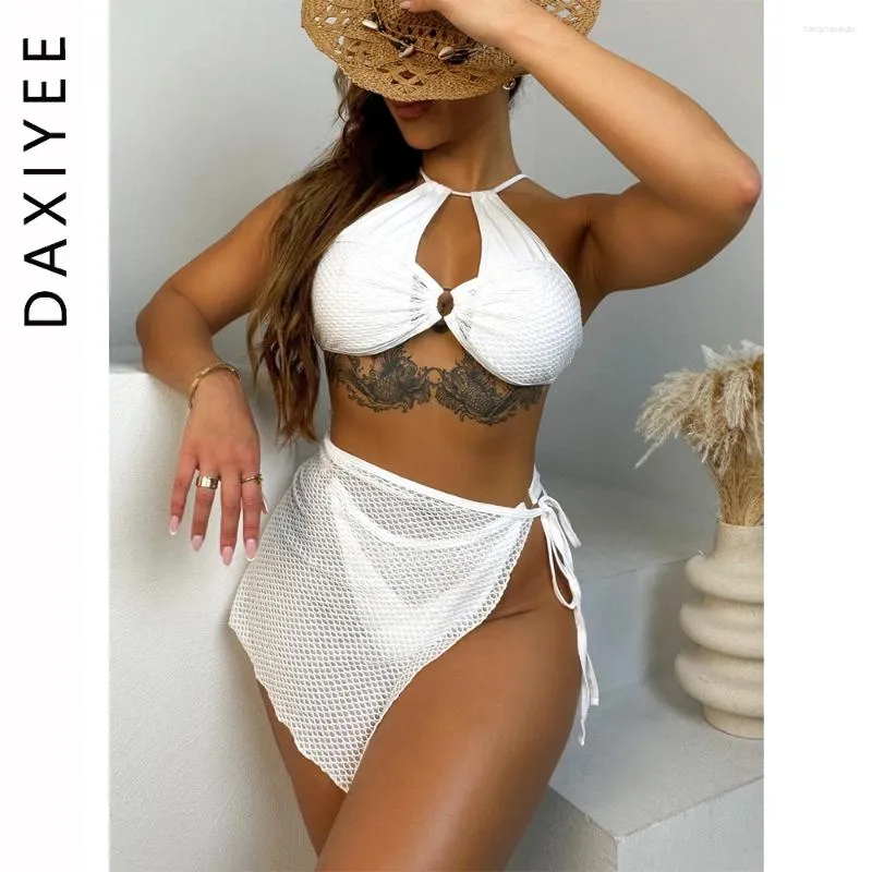 Swimwear pour femmes Bikinis Bikinis Halter Push Up Hollow Out Femmes avec la jupe Couverture Mesh Patchwork Bathing Trssolding Backless Thong Swimsuit