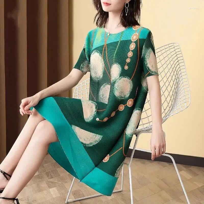 Summer party dress for Women - Loose Fit, Large Size, Print Wrinkle Design, Medium Length, Summer Fashion