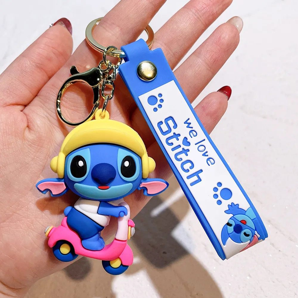 Fashion Cartoon Movie personnage Keychain Rubber and Key Ring pour sac à dos