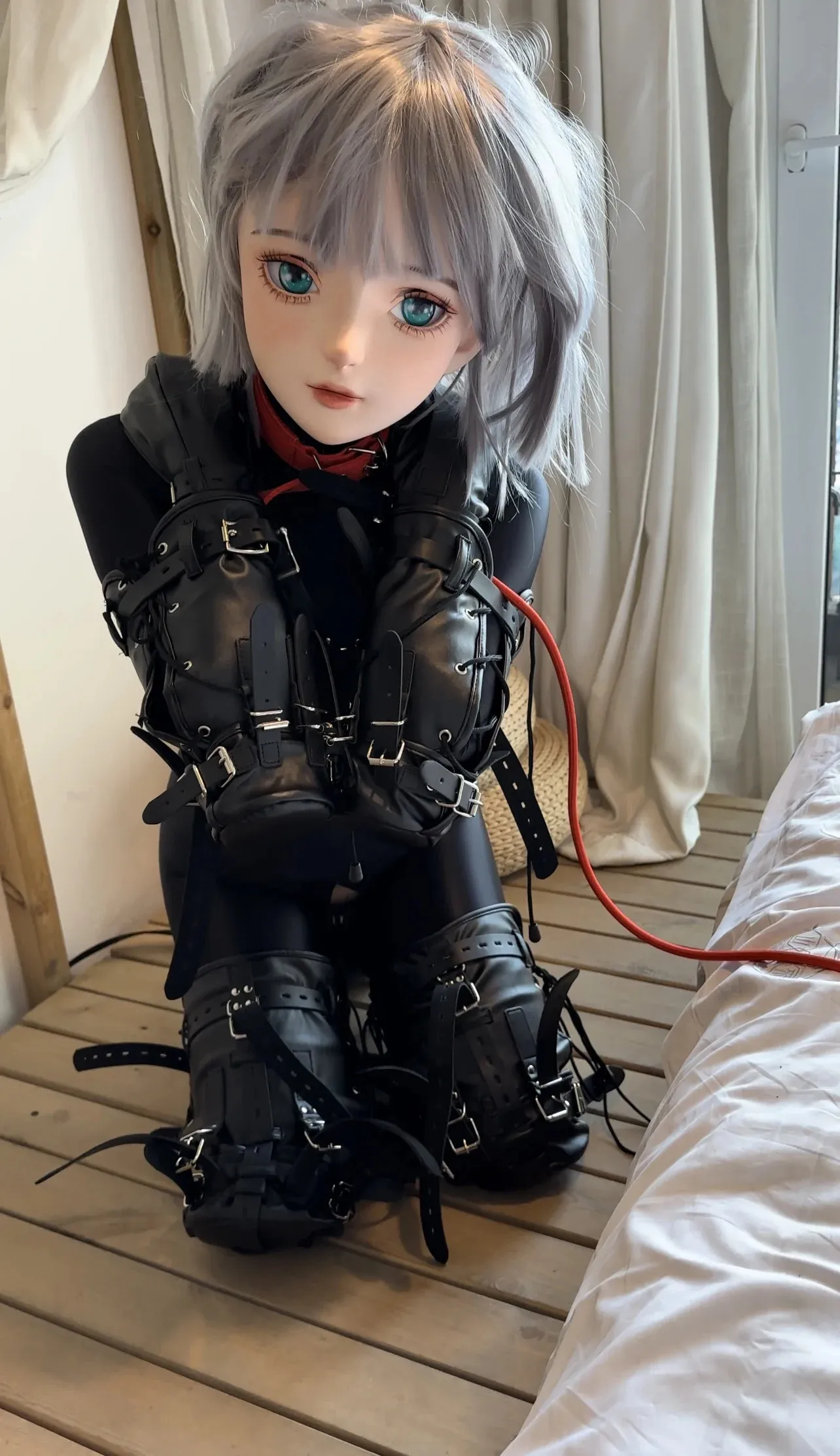 セルフボンデージ ハンドメイド ドールブローチ ふくれ