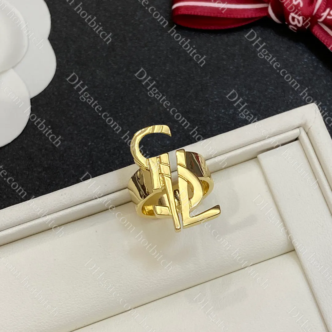 Anel de letra personalizada anel europeu de ouro americano para mulheres designer aberto anel aberto joias exageradas presentes de mulheres com caixa