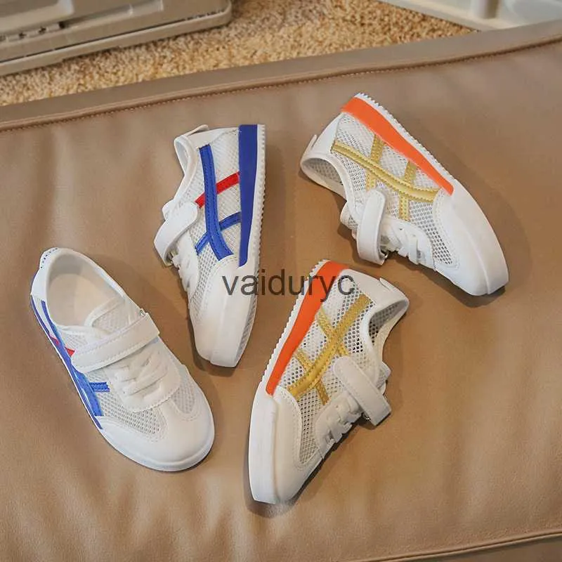 Sneakers Version coréenne de Childrens Forrest Gump Chaussures avec des chaussures de sport décontractées en maille.2023 Été Nouveaux garçons et filles Little White Shoes Trend H240507