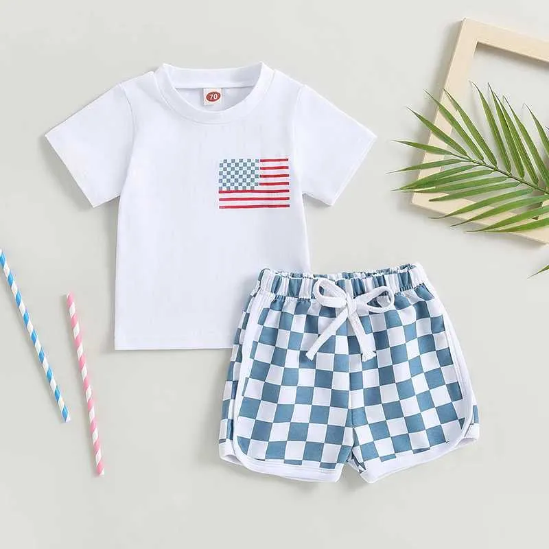 Ensembles de vêtements Baby Piece Outfits 4 juillet Flag Imprimer T-shirt à manches courtes et shorts en damier élastique Set Summer Boy Girl Clothes H240507