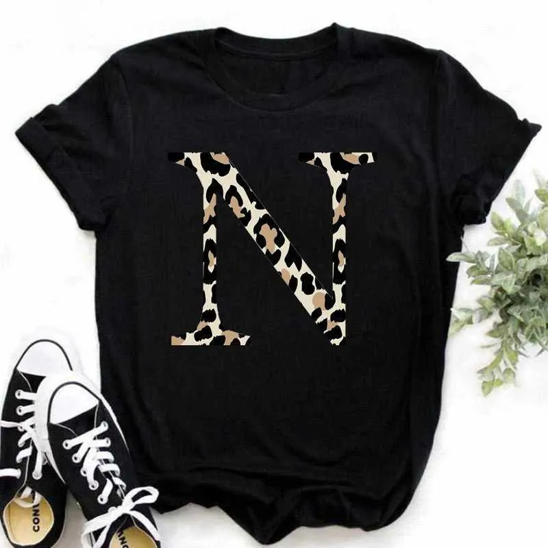 T-shirt feminina Novo A B C D English Print Tshirt Fashion Fashion Harajuku Tops casuais Tee Personalidade Mulheres Leopard camisetas Topsdrop Ship D240507