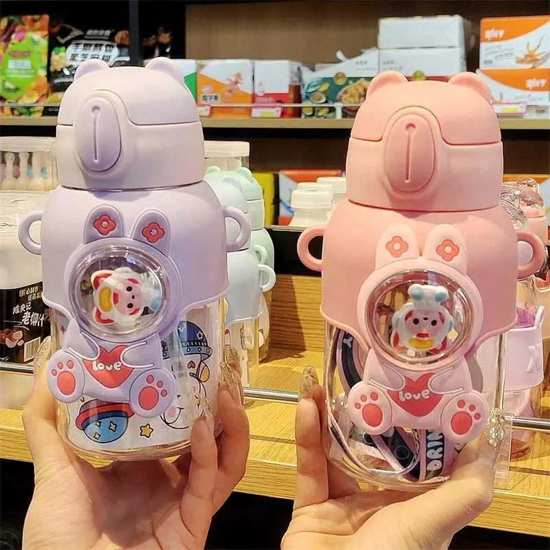 Cups Dishes Utensils 600ML Cartoon Childrens Summer Water Bottle Kawaii Straw Bottle Boys and Girls Drinking Cup Student Portable Water BottleL2405
