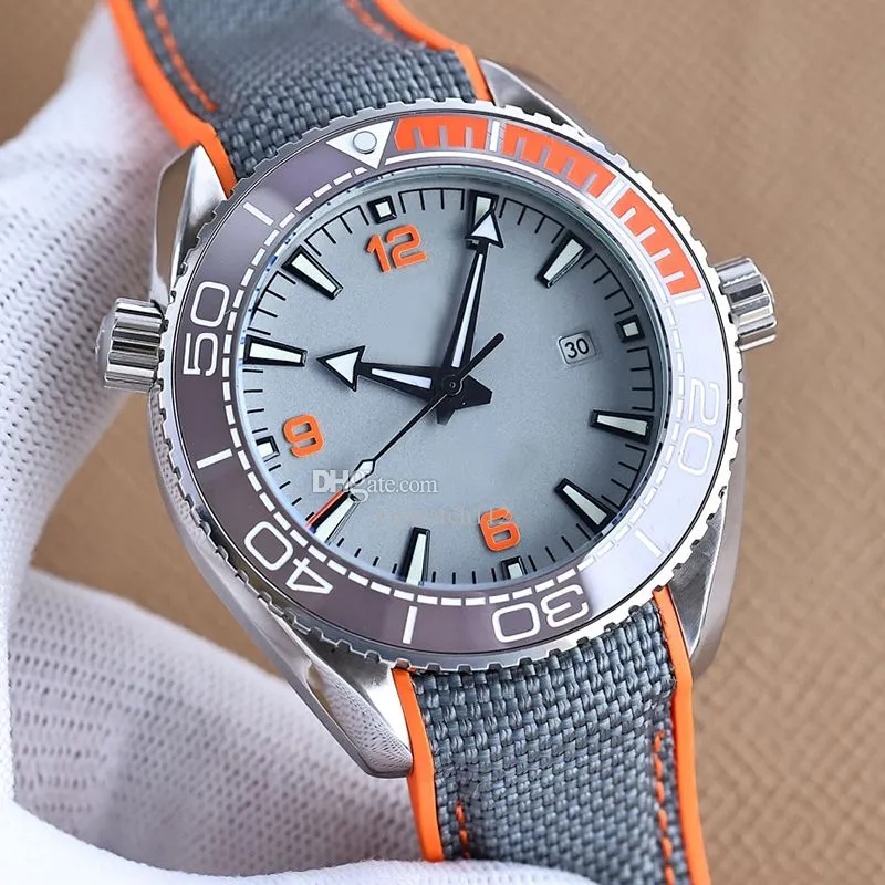 Orologi sportivi classici da uomo 43,5 mm completamente automatico orologio da polso di alta qualità orologi da polso di lussuoso orologio da regalo di lusso