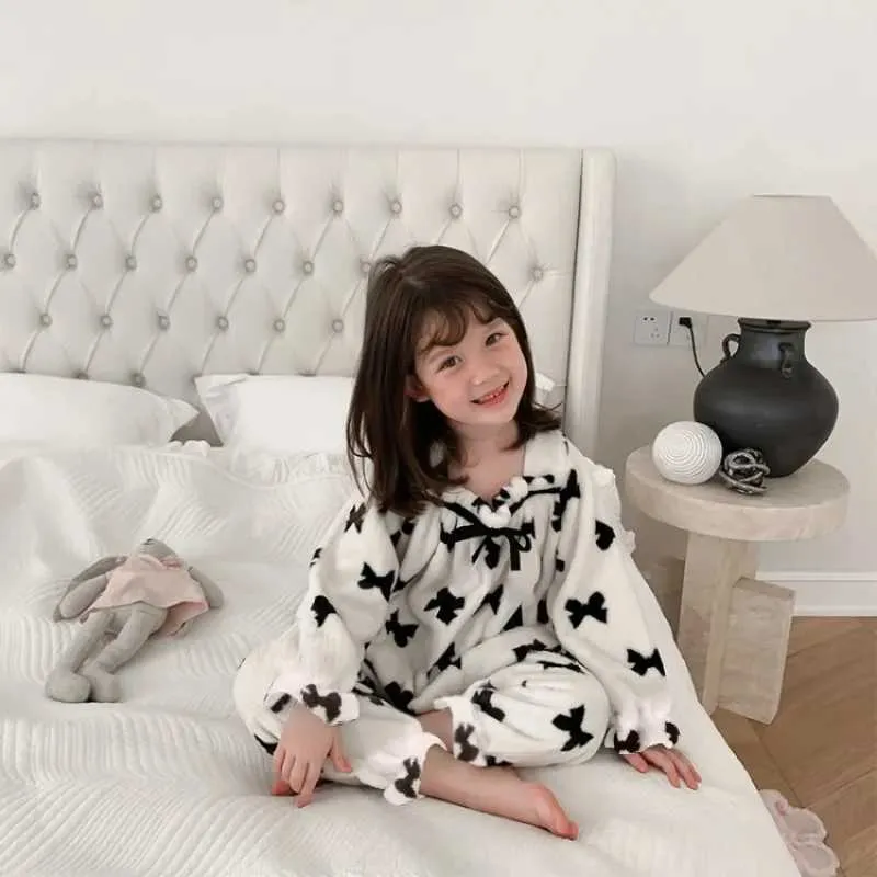 Pyjama's meisjes set winter vierkante kraag slaapkleding fleece fluwelen stuk broek huis pak donzige Koreaanse warme kinderen nachtkleding 2-7 jaar H240507