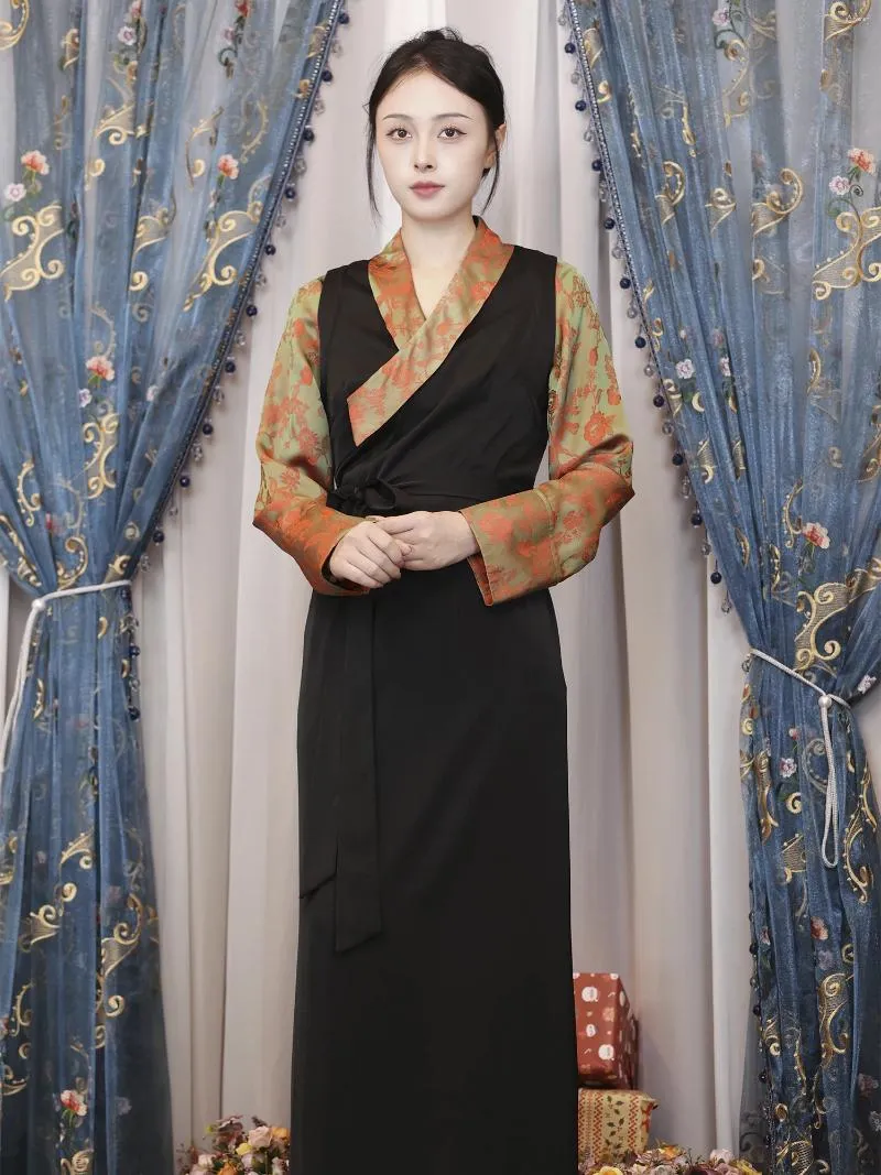 民族服ナショナルスタイルの黒いドレススリムフィットスリミングコスチューム夏の女性中国のローブ