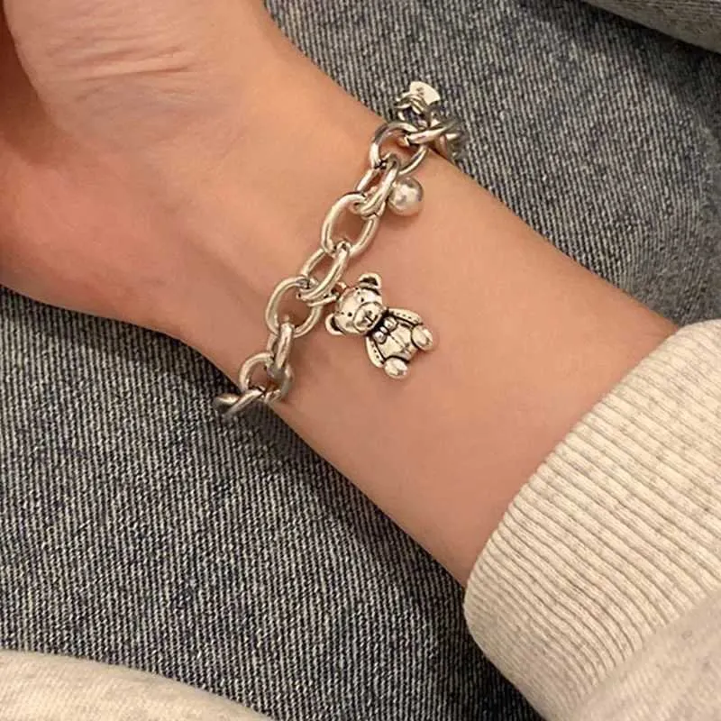 Fashion Handmade Vintage Bear Pendent Charm Bracelet Bangle Women Wedding Jewelry for 2024 New Year Gift_voghion.com