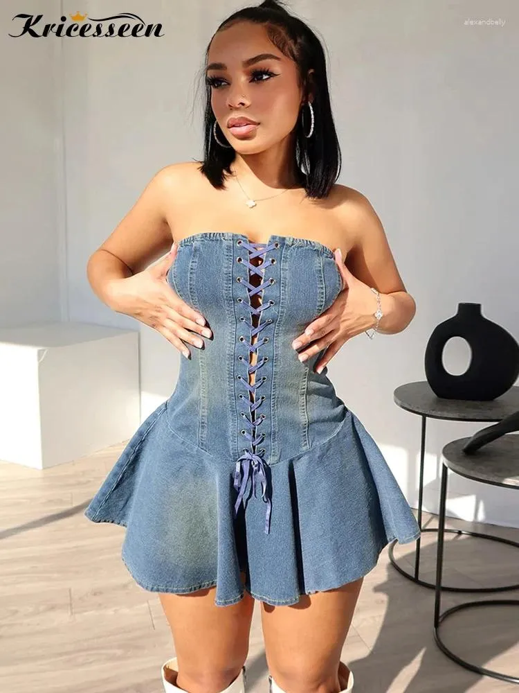 Robes décontractées Krisesseen Sweet Blue Denim sans bretelles Corset Flare Mini Robe Robe Lace-Up Skater Festival Tenues Sexy Clubwear