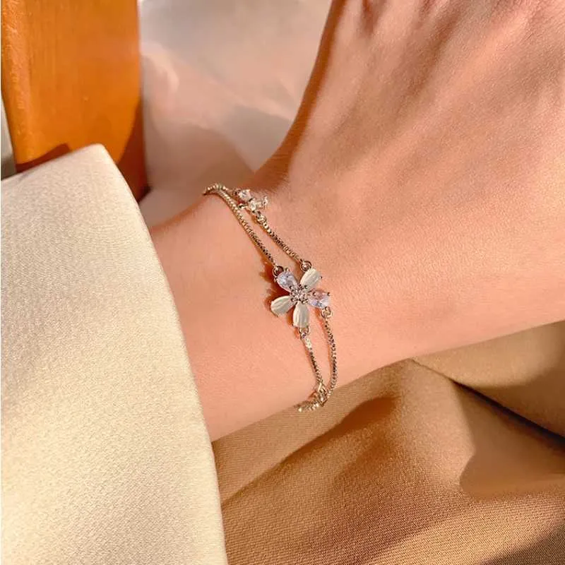Bracciale a fiore in cristallo e zirconia per donna bracciale doppio_voghion.com