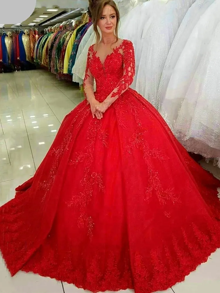 Robes de mariée rouge élégantes Applique de dentelle perlée de luxe A-line V- cou transparent illusion manches longues robes de mariée