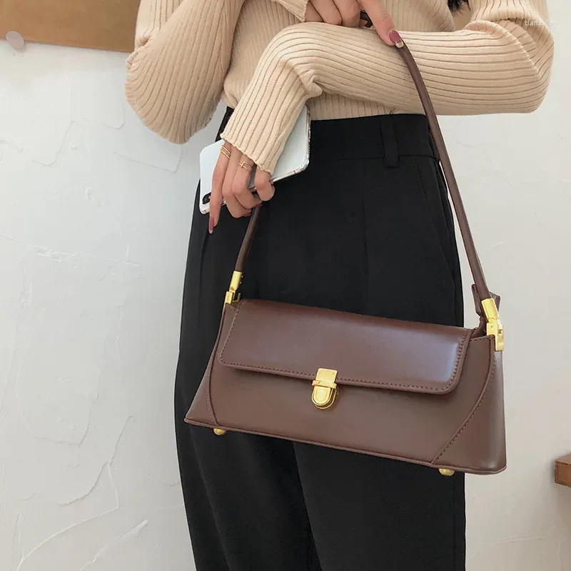 ショルダーバッグ・ポシェット BAGUETTE SHOULDER BAG DHgate.com:Retro Baguette Shoulder Bag: PU Leather Armpit